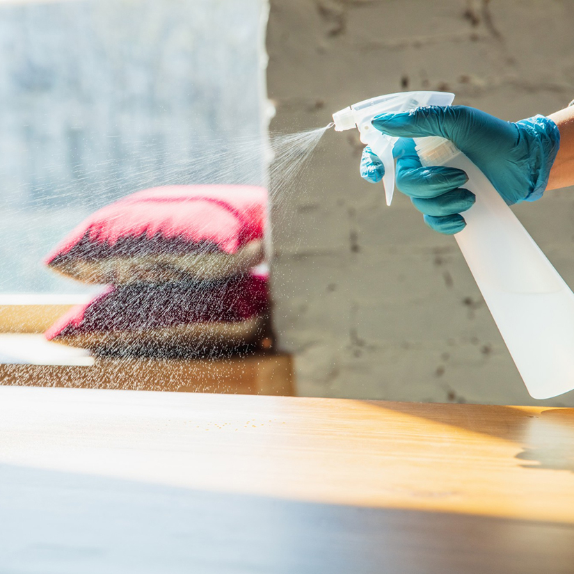 COMMERCIAL & DOMESTIC CLEANING